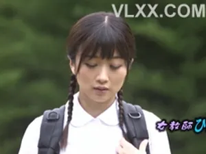 Vụng trộm cùng chị bồi bàn xinh đẹp